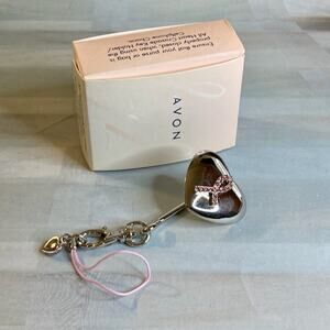 0082 Vintage Y2K Avon All Heart Crusade Silver & Pink Key Holder & Charm (2007)